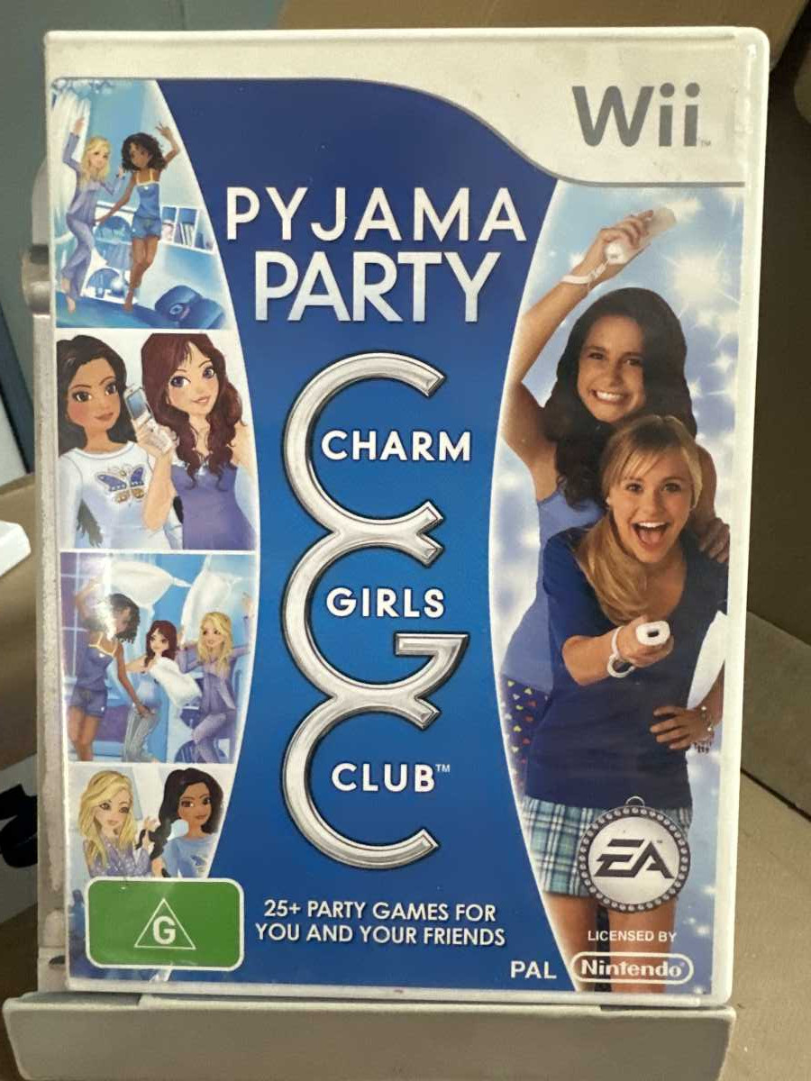 Charm Girls Club: Pyjama Party (Wii, 2008) – A Fun Sleepover Experience!